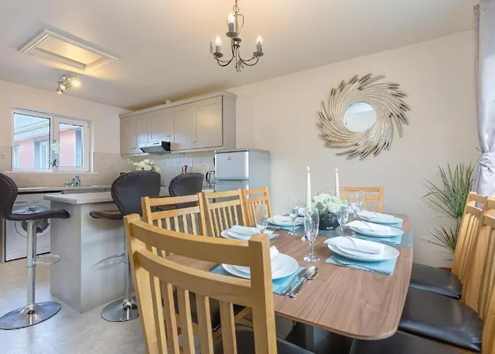 Apartment Town Square Townhouse - Location In