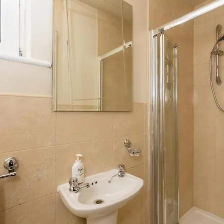 Town Square Townhouse - Location In Lägenhet Galway