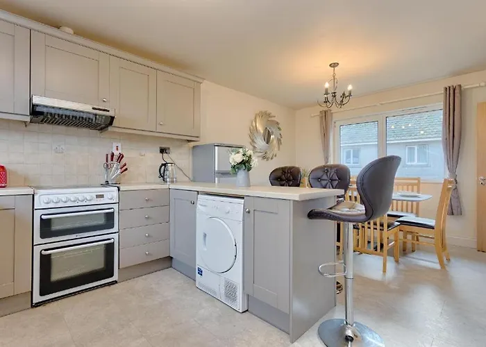 Town Square Townhouse - Location In דירה גלוואיי